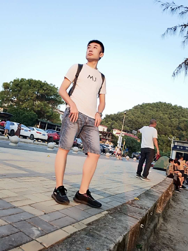 俊皓的第二张照片--上饶相亲服务中心