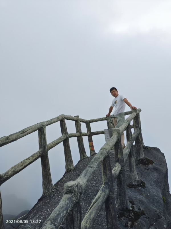 灰色轨迹的第一张照片--上饶相亲服务中心