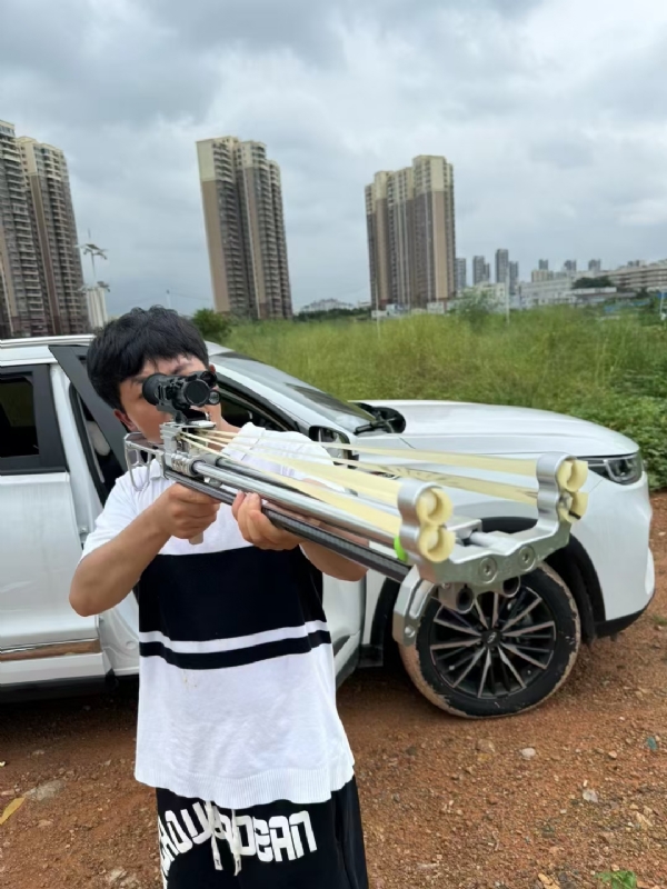 凌其飞的第一张照片--上饶相亲服务中心