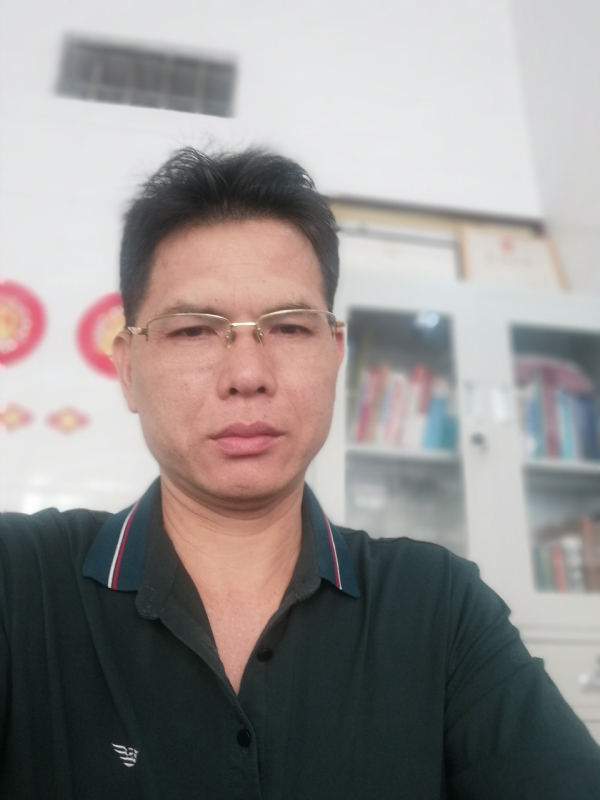 后视镜的第一张照片--上饶相亲服务中心