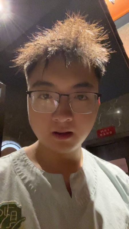 成熟稳重的男士的第一张照片--上饶相亲服务中心