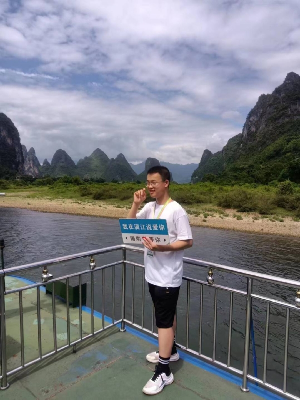 决胜时刻的第三张照片--上饶相亲服务中心