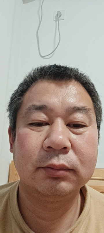 龙万的第一张照片--上饶相亲服务中心