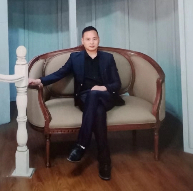 龙行天下的第二张照片--上饶相亲服务中心