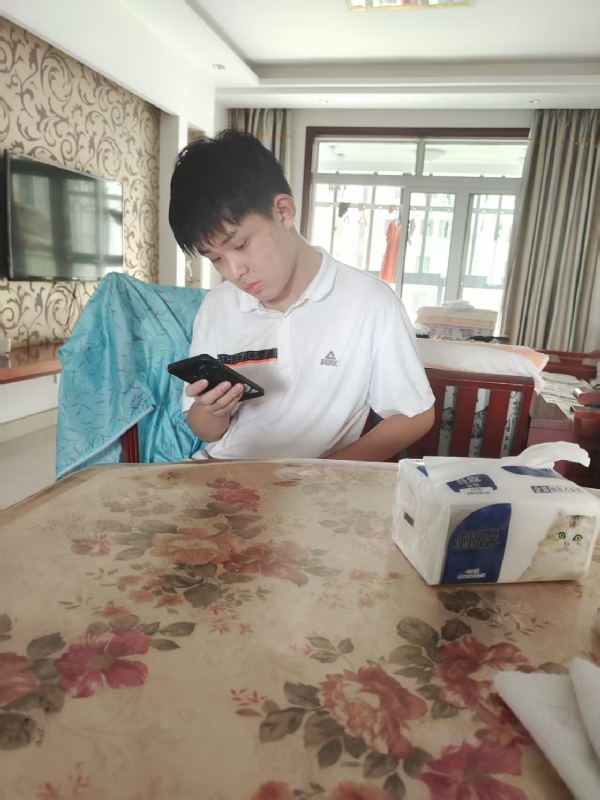 铁在烧的第一张照片--上饶相亲服务中心