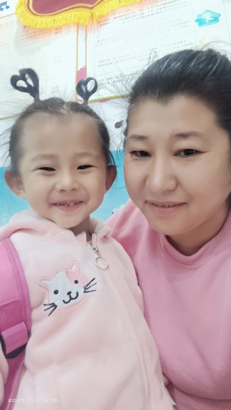 离异带俩娃的第一张照片--上饶相亲服务中心