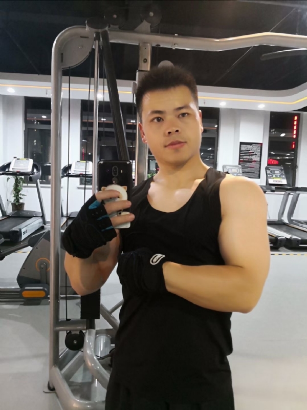 范迪塞尔的第二张照片--上饶相亲服务中心