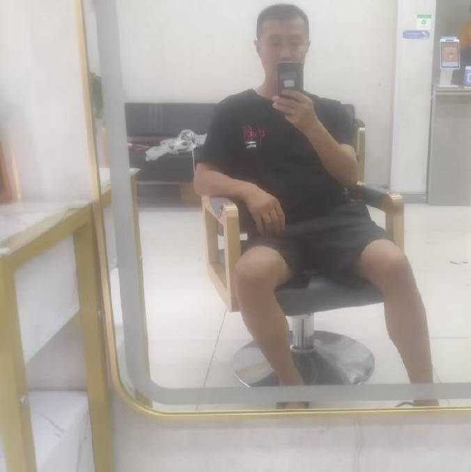 闫杰的第一张照片--上饶相亲服务中心