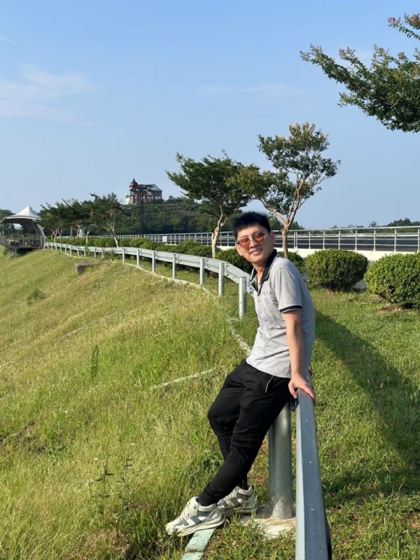 悠人的第一张照片--上饶相亲服务中心