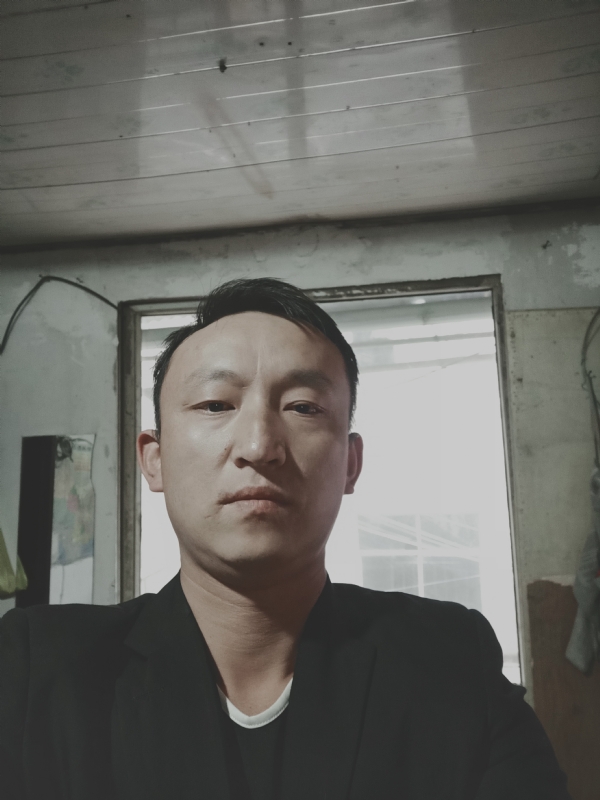 放弃爱你的第一张照片--上饶相亲服务中心