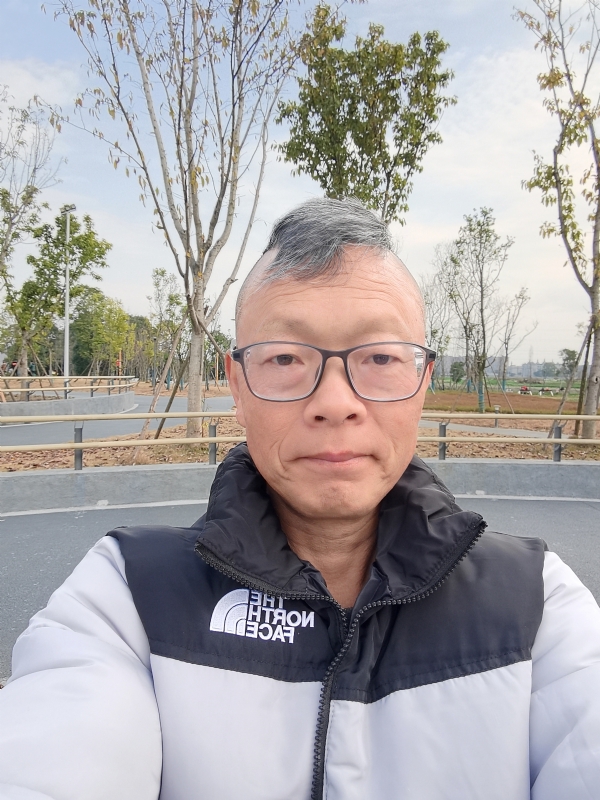 做喜欢的事的第一张照片--上饶相亲服务中心