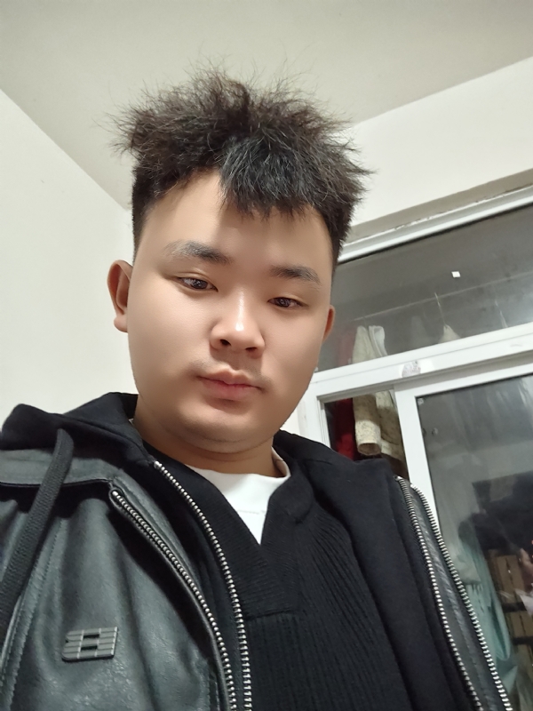 阿龙找对象的第一张照片--上饶相亲服务中心